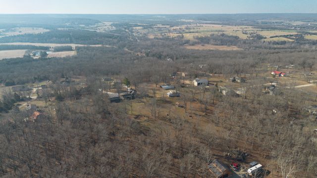 2525 Beacon Hill Loop, Strafford, MO 65757