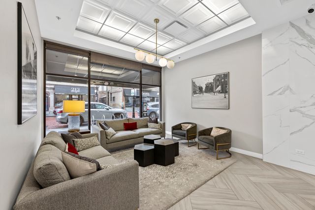 110 S Marion Street 308, Oak Park, IL 60302