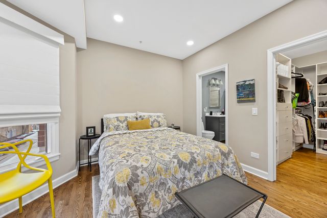 110 S Marion Street 308, Oak Park, IL 60302