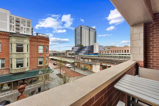 110 S Marion Street 308, Oak Park, IL 60302