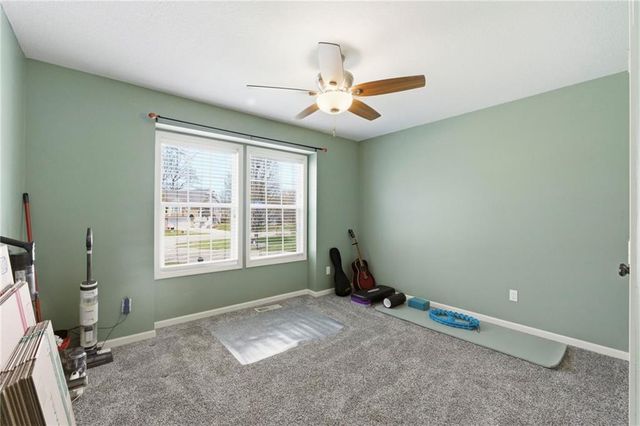 3716 NW Anchor Court, Blue Springs, MO 64015