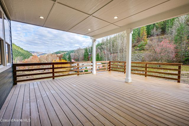 877 Main St, Wardner, ID 83837