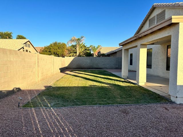 1026 W EUCLID Avenue, Phoenix, AZ 85041