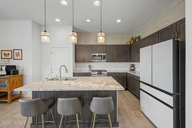 8026 S Galileo Lane, Tucson, AZ 85747