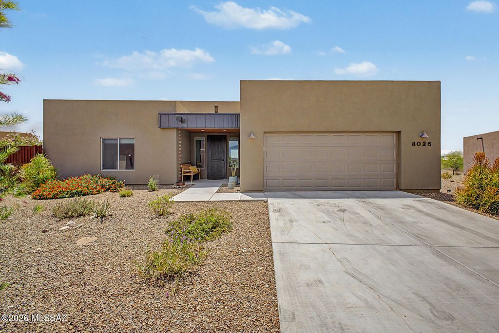 8026 S Galileo Lane, Tucson, AZ 85747