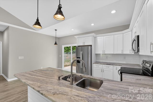 2119 South Road, Morganton, NC 28655