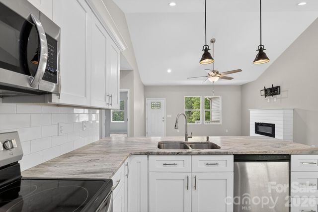 2119 South Road, Morganton, NC 28655