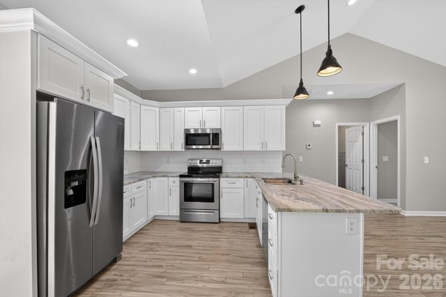 2119 South Road, Morganton, NC 28655