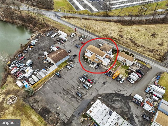 1 MILL CREEK ROAD, Morrisville, PA 19067