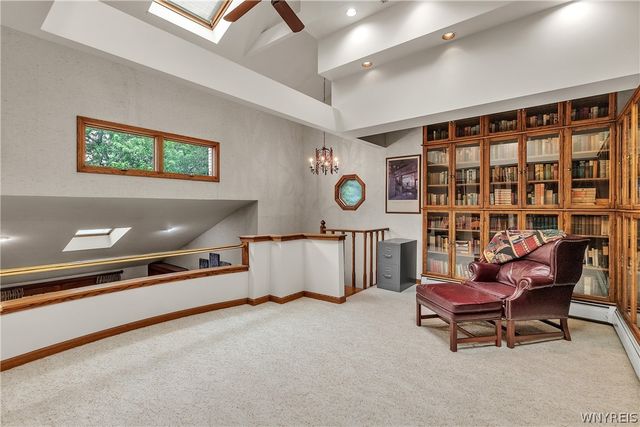 84 Carriage Cir, Amherst, NY 14221