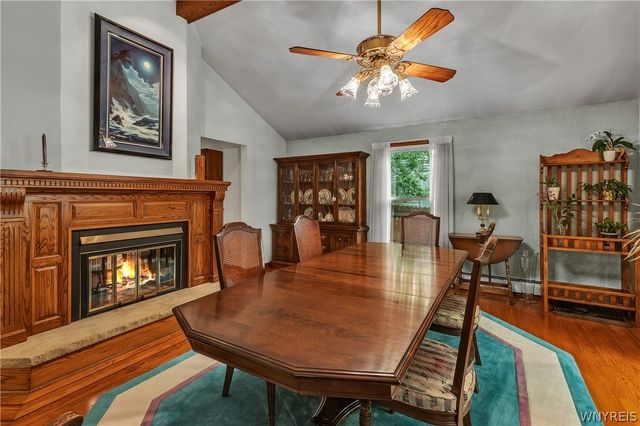 84 Carriage Cir, Amherst, NY 14221