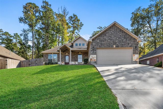 2028 E Lake Drive, Huntsville, TX 77340