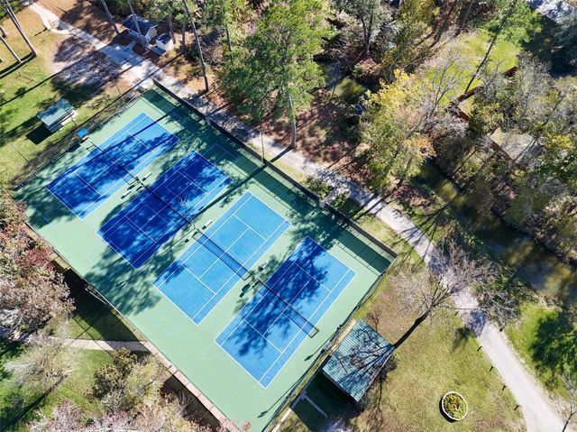 2028 E Lake Drive, Huntsville, TX 77340