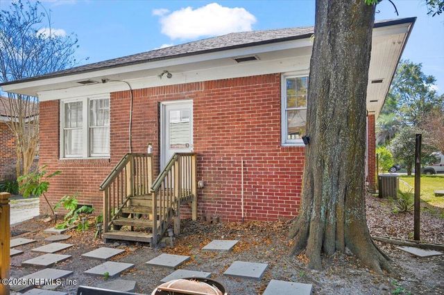 2575 DELLWOOD Avenue, Jacksonville, FL 32204