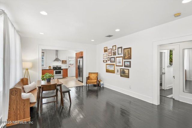 2575 DELLWOOD Avenue, Jacksonville, FL 32204