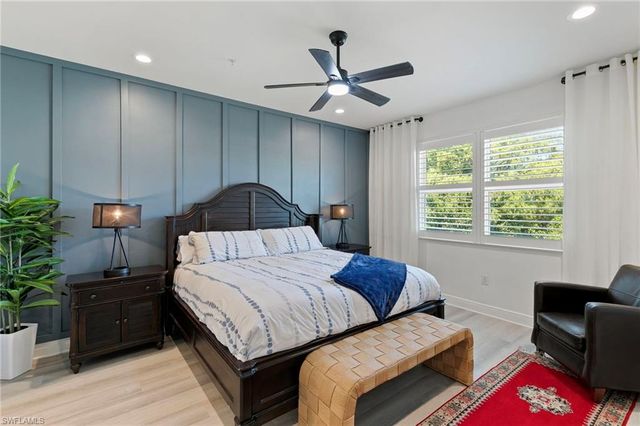 2567 Seychelles DR 207, Naples, FL 34112