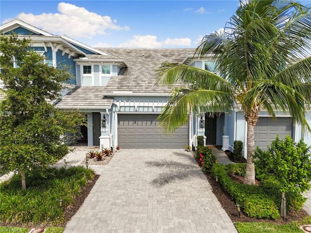 2567 Seychelles DR 207, Naples, FL 34112