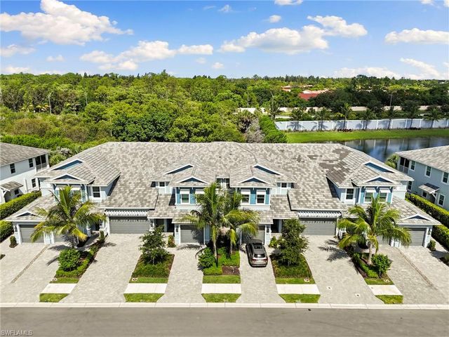 2567 Seychelles DR 207, Naples, FL 34112