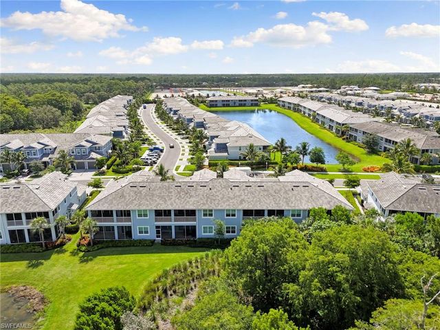 2567 Seychelles DR 207, Naples, FL 34112