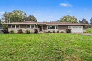 128 Chapel Hill Drive, Battle Creek, MI 49015