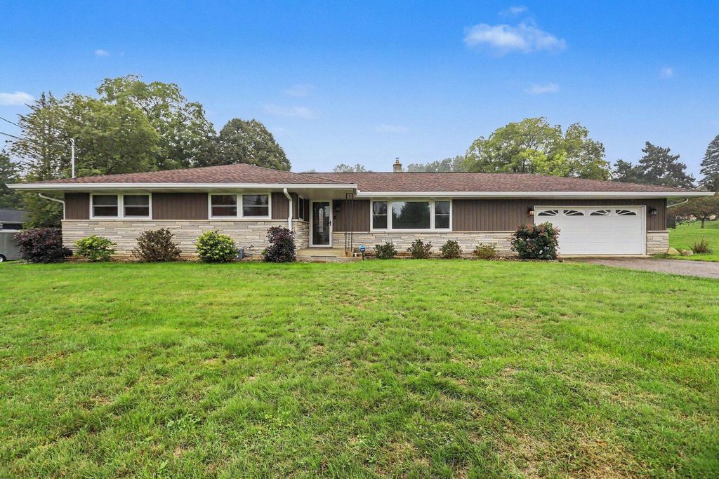 128 Chapel Hill Drive, Battle Creek, MI 49015