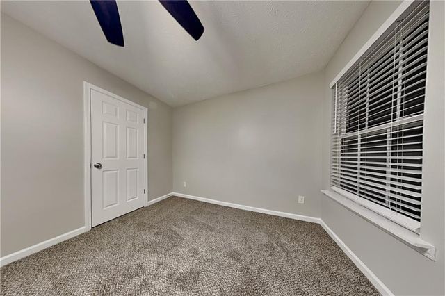 1304 Stephens Pond View, Loganville, GA 30052