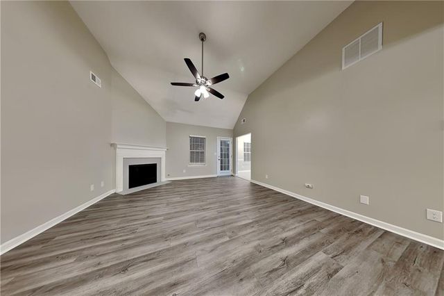 1304 Stephens Pond View, Loganville, GA 30052