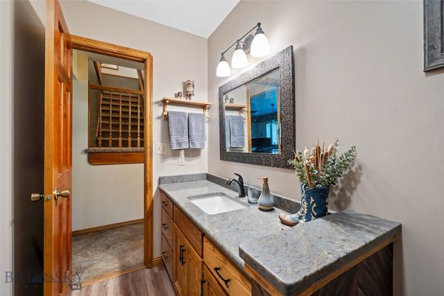 60 E Hitching Post Road, Bozeman, MT 59715
