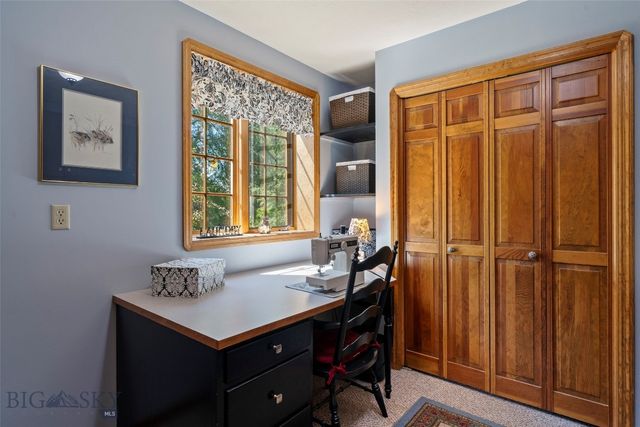 60 E Hitching Post Road, Bozeman, MT 59715