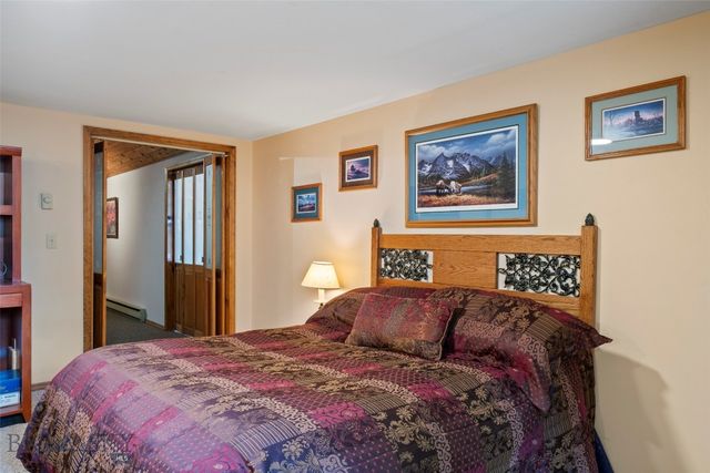 60 E Hitching Post Road, Bozeman, MT 59715