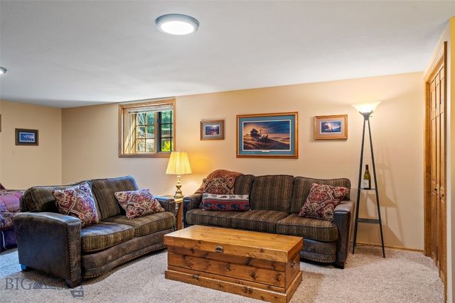 60 E Hitching Post Road, Bozeman, MT 59715