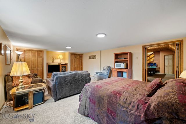 60 E Hitching Post Road, Bozeman, MT 59715