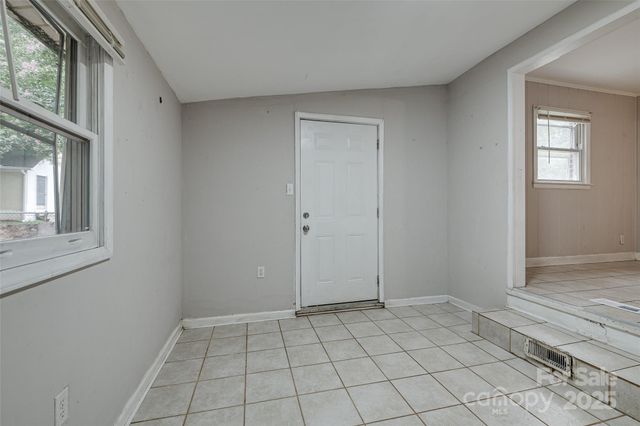 4808 Brooktree Drive, Charlotte, NC 28208