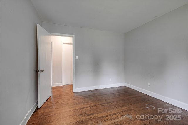 4808 Brooktree Drive, Charlotte, NC 28208
