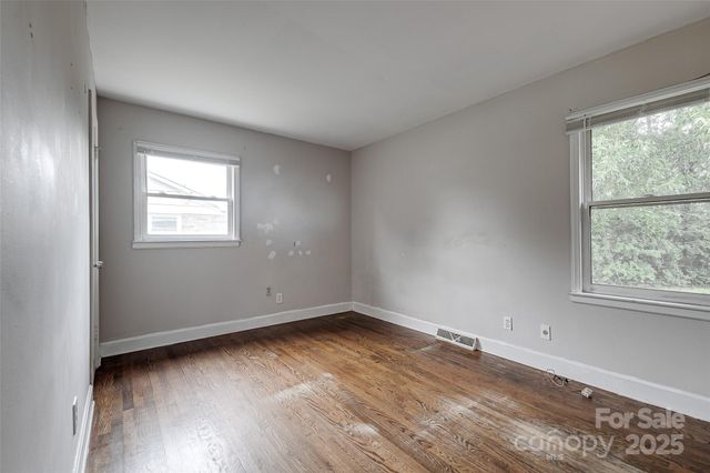4808 Brooktree Drive, Charlotte, NC 28208
