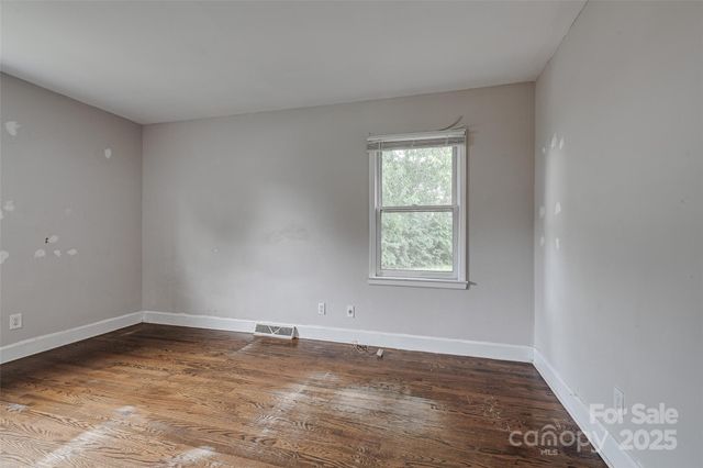 4808 Brooktree Drive, Charlotte, NC 28208