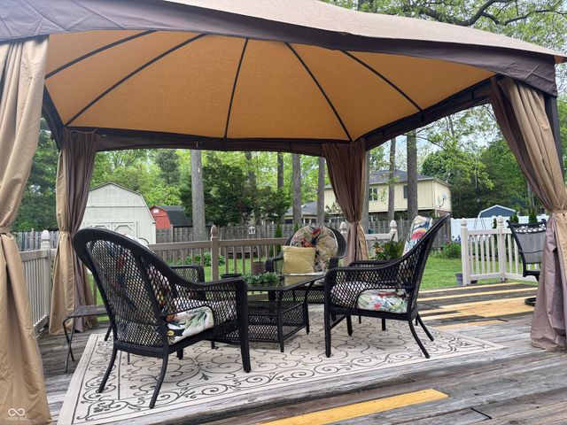 1525 South Drive, Columbus, IN 47201