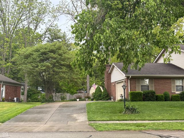 1525 South Drive, Columbus, IN 47201