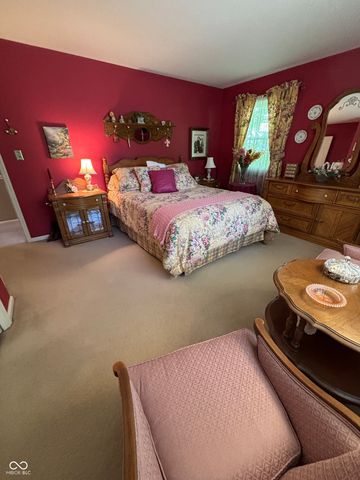 1525 South Drive, Columbus, IN 47201