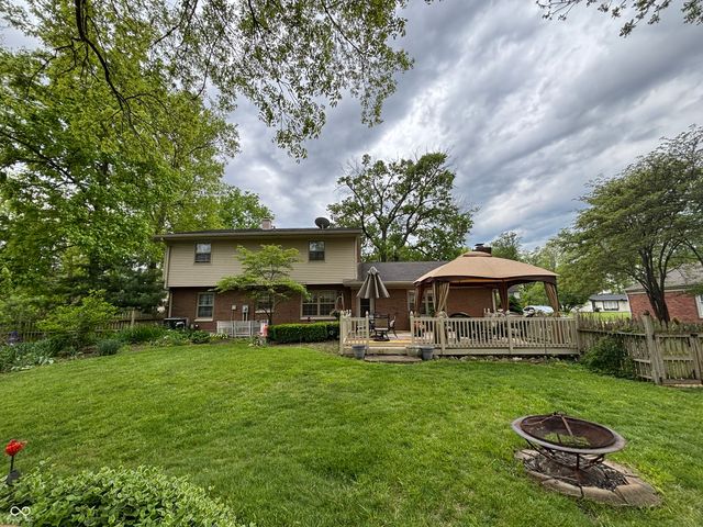 1525 South Drive, Columbus, IN 47201