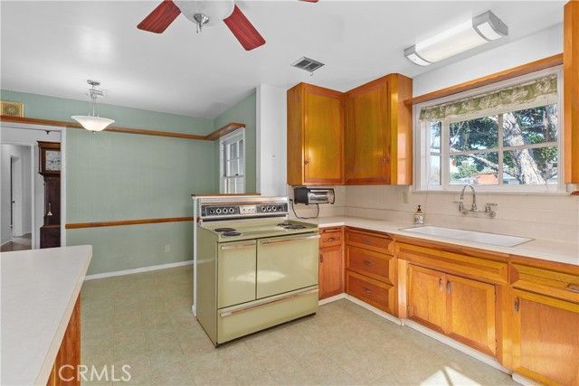 6735 De Anza, Riverside, CA 92506