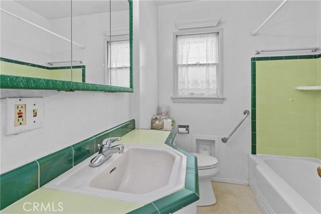 6735 De Anza, Riverside, CA 92506