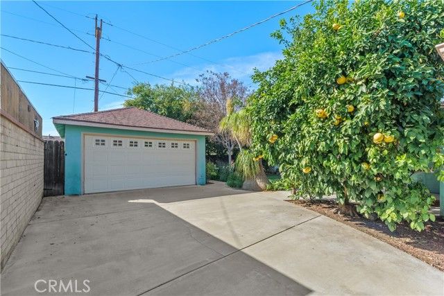 6735 De Anza, Riverside, CA 92506