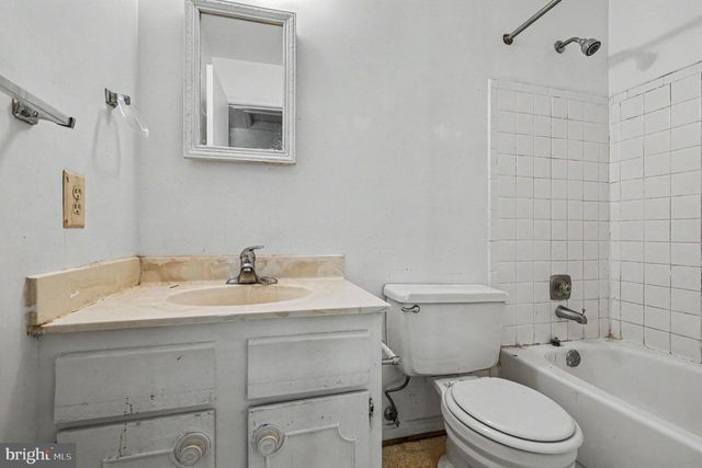 6545 GREYLEDGE CT, Alexandria, VA 22310