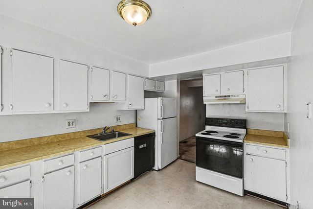 6545 GREYLEDGE CT, Alexandria, VA 22310
