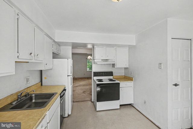6545 GREYLEDGE CT, Alexandria, VA 22310