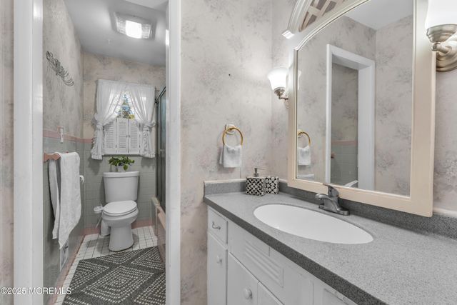 1 Memorial Drive, East Brunswick, NJ 08816