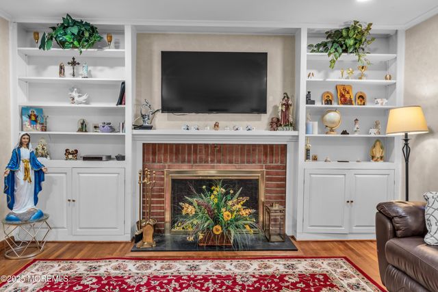 1 Memorial Drive, East Brunswick, NJ 08816