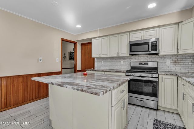 1 Memorial Drive, East Brunswick, NJ 08816