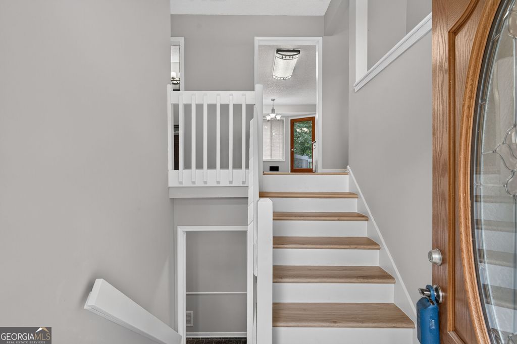 15 Hinton Court, Dacula, GA 30019 — photo 2